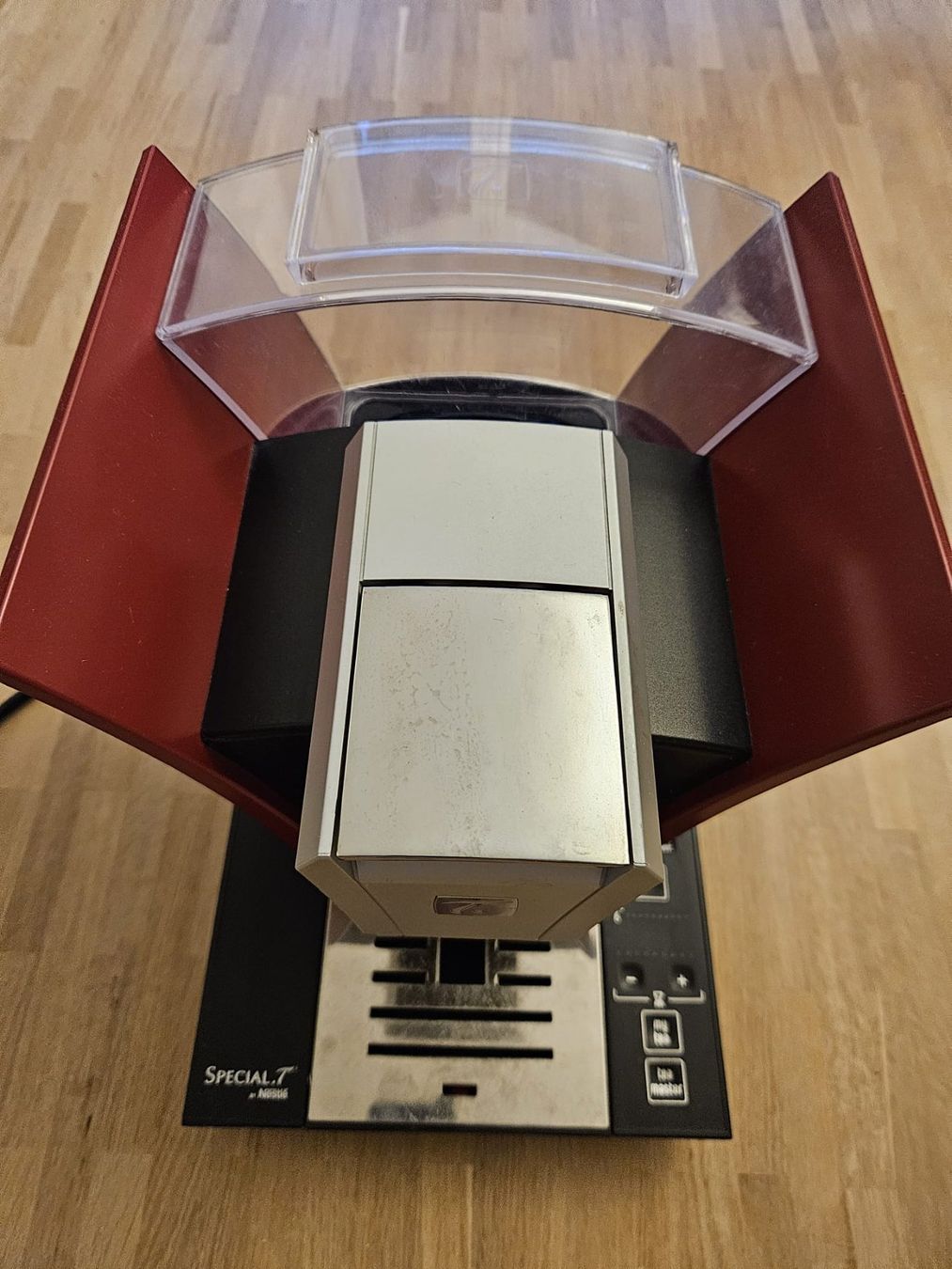Elettrodomestici da cucina: Tea machine SPECIAL.T Nestlé used red colour – Usato da Bolligen venduto da bry_7nby 1