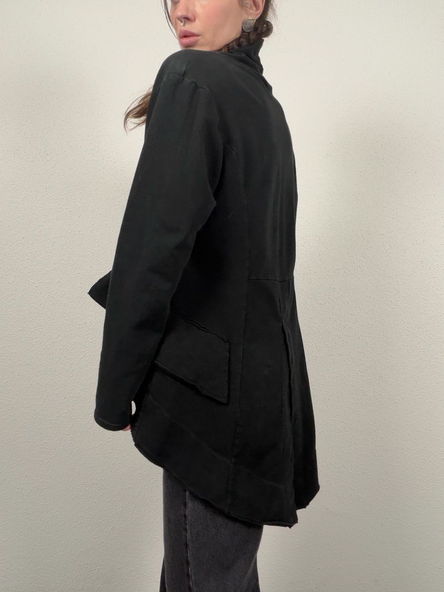 Jacken: Unique Black Spring Jacket, Italian Design, Size M – Gebraucht aus Knonau von Grapesvintage 4