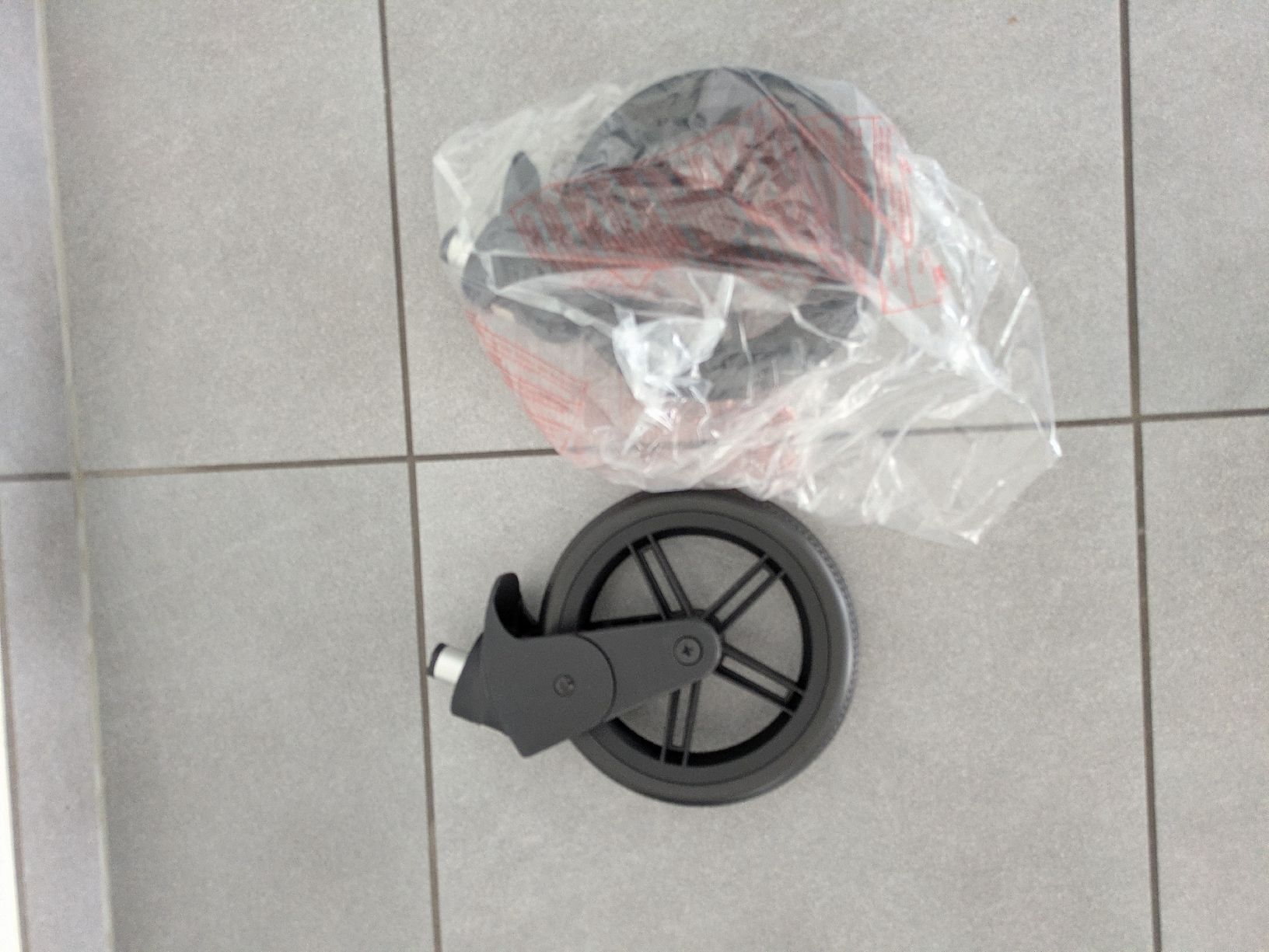 Joolz Carrozzine: Joolz Geo dunkelblau – Usato da Embrach venduto da lukasA 7