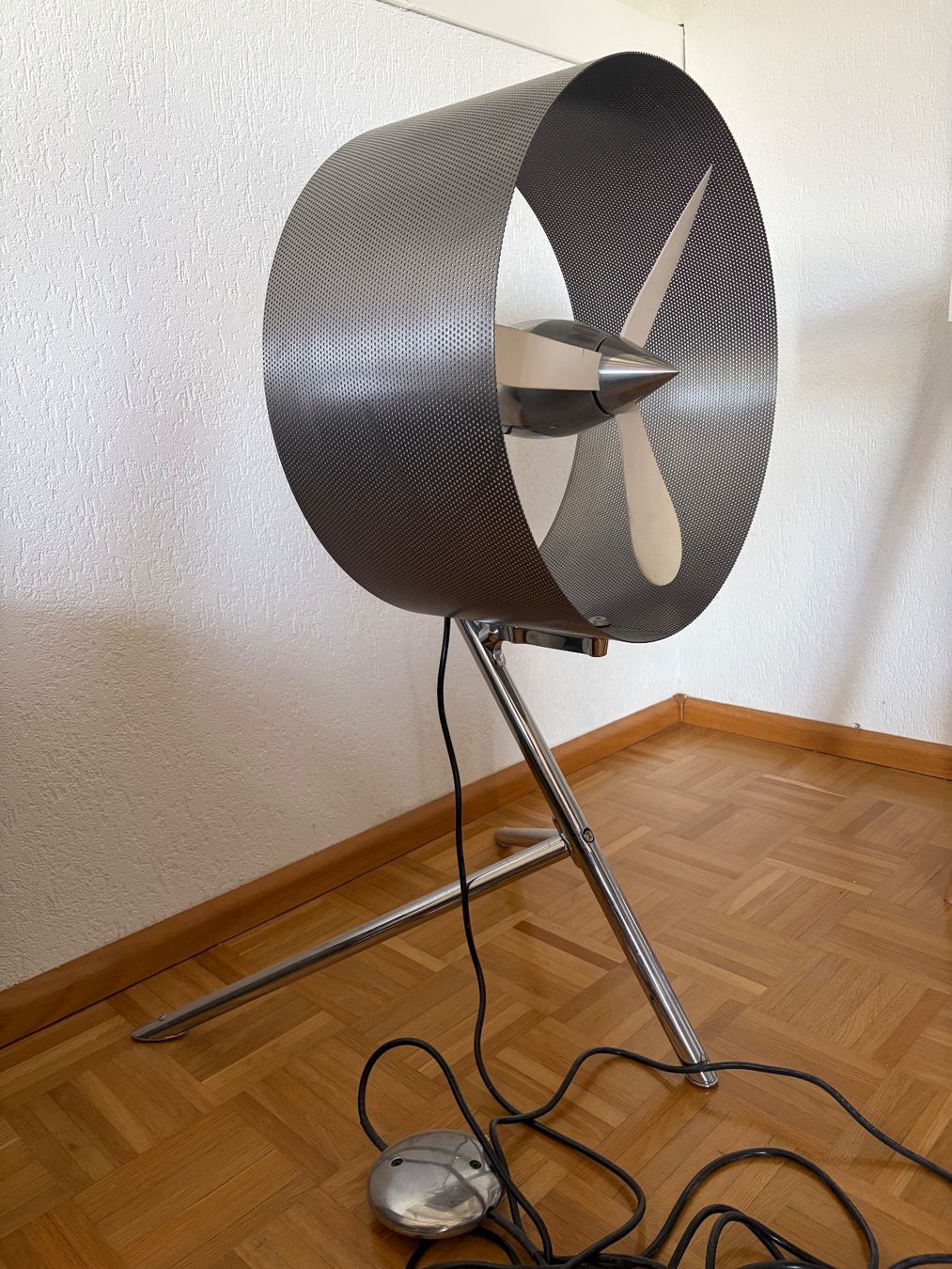 Ventilatoren: Design Standventilator Metall – Gebraucht aus Kloten von bugi88 1
