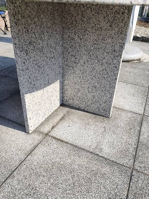 Tables: Granit Tisch – D'occasion à Balsthal par GravelDudz 2