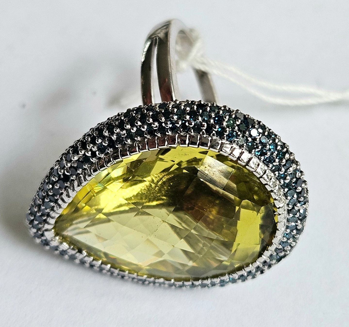 Anelli: Edelstein Fingering mit blauen Diamanten – Nuovo (secondo la descrizione) da Zürich venduto da adriben 4