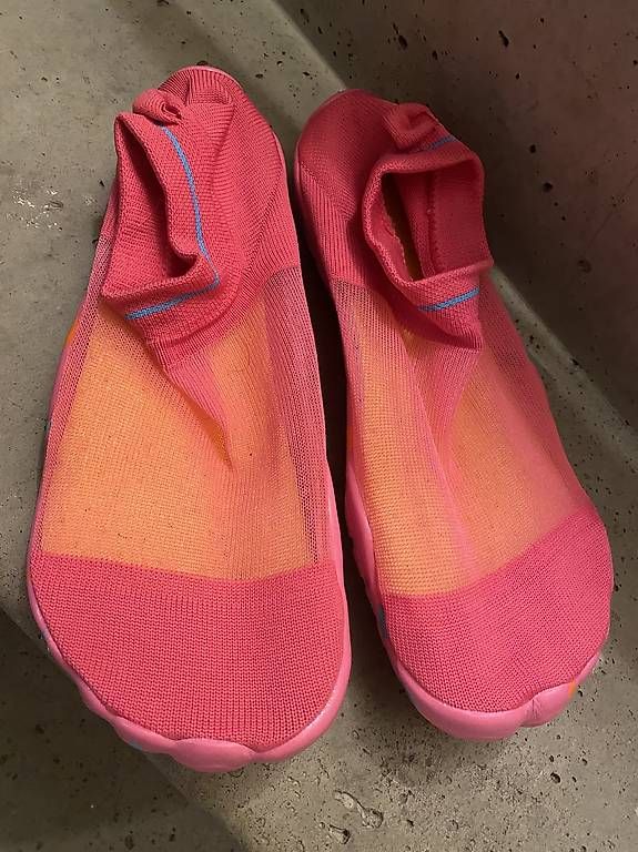 Scarpe da uomo: Wasserschuhe Gr. 42 – Usato da Winterthur venduto da Samantha59