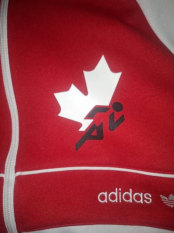 Giacche: Veste team athlétisme Canada – Usato da Monthey venduto da australie 3