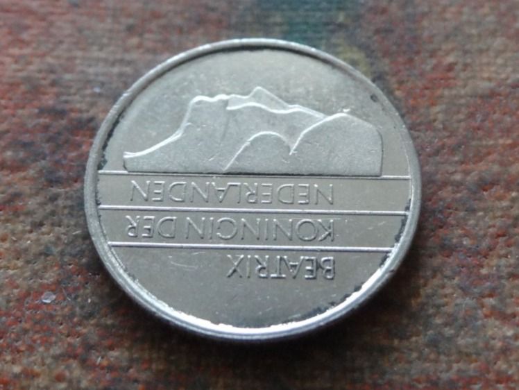 Tutti le monete: PAYS-BAS  Nederland  10  Cent  1995 – Usato da Romanel-sur-Lausanne venduto da Swift13 1