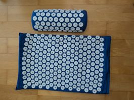 Akupressurmatte mit Kissen blau