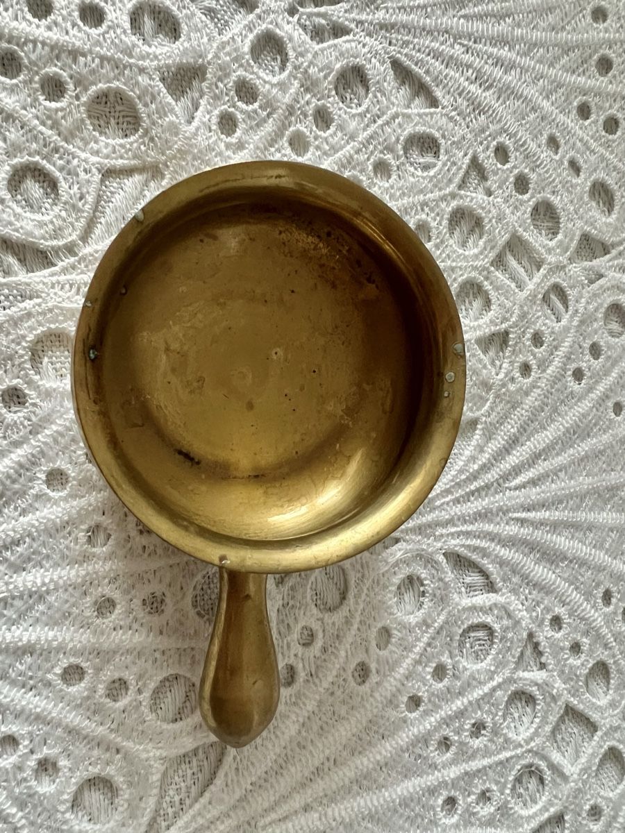 Portacenere: Vintage Messing Aschenbecher Mit Griff – Usato da Frenkendorf venduto da Only1 3