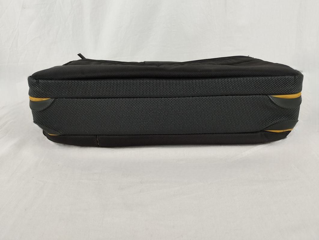 Valises & Sacs: TARGUS Notebook-/Aktentasche – D'occasion à Schübelbach par Restwert_Schubelbach 3