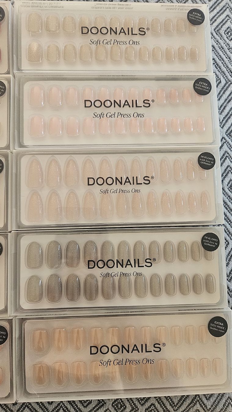 Unghie finte: DOONAILS Soft Gel Press Ons 💅 10 Sets div. Farben – Nuovo e nell'imballaggio originale da Zug venduto da Kira_6300 2
