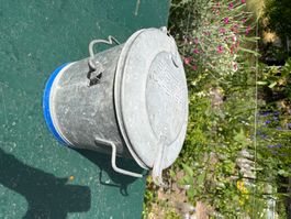 Abfalleimer/Asschebehälter System Ochsner verzinkt 35 Liter
