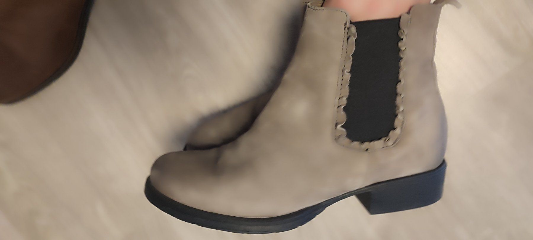 Scarpe da donna: Globus Leder Stiefeletten – Usato da Tagelswangen venduto da son_z88g