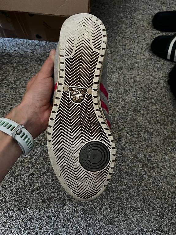 Scarpe da donna: Adidas Sammlerstück Gr. 40.5 – Usato da Thun venduto da I-E-90 3