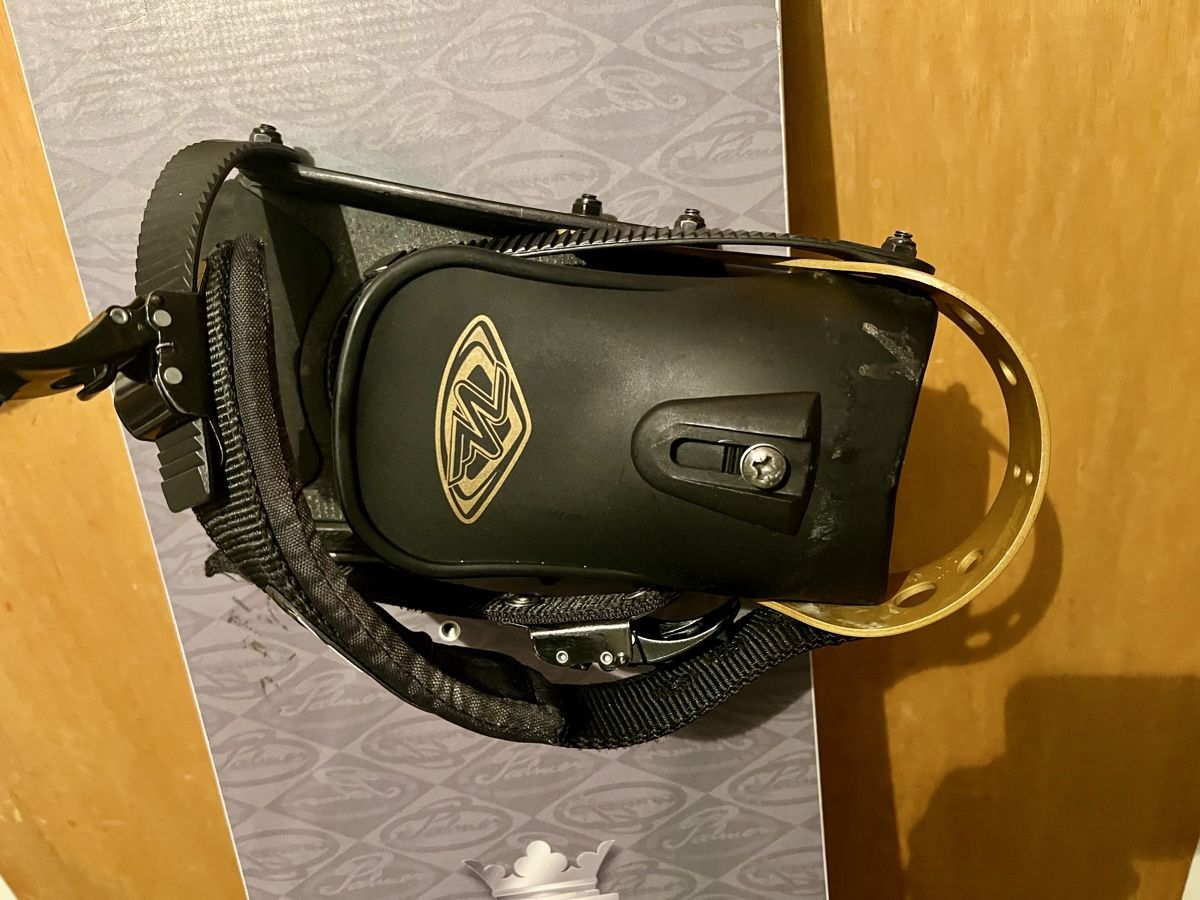 Palmer Board: Limited Edition: Snowboard Palmer mit Bindung – Usato da Bremgarten AG venduto da Martinzeiter 7