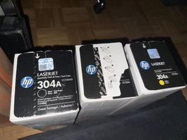 HP LaserJet 304A Tonerkartuschen Set gelb, schwarz, blau