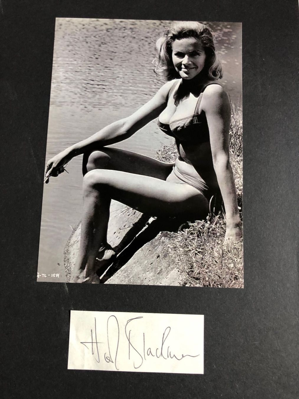 Autographes: HONOR BLACKMAN /TOP AUTOGRAMM / JAMES BOND – D'occasion à Egg b. Zürich par Dbunny