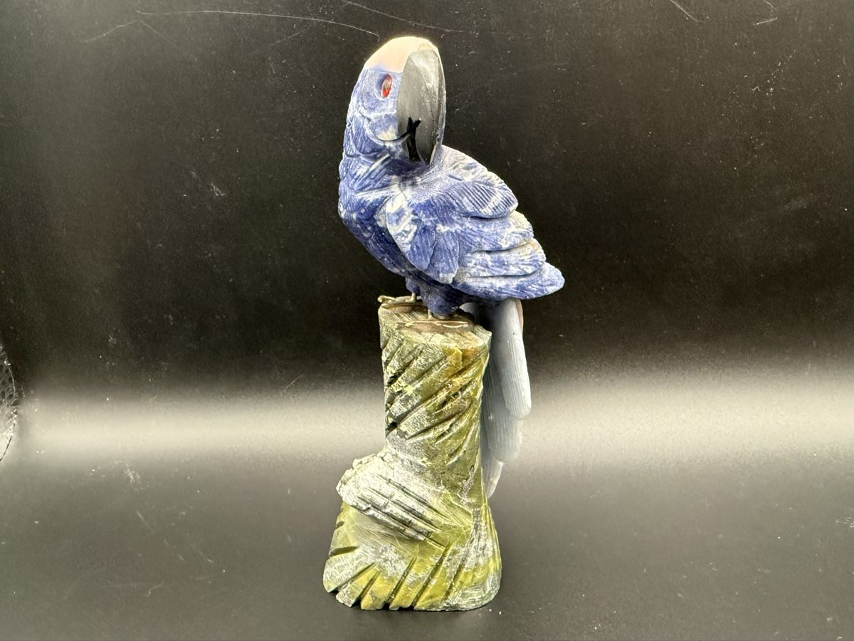 Figuren: Geschnitzte Papageienfigur aus Hartstein, Vintage – Gebraucht aus Lamone von LaCantinaMagica 6