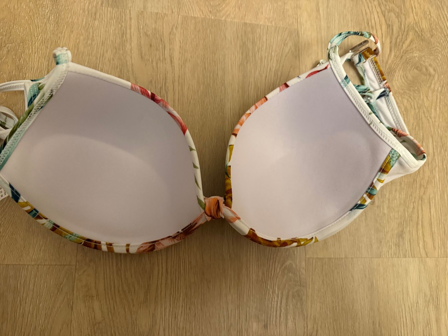 Costumi da bagno & Bikini: Bikini Oberteil Maila – Nuovo e nell'imballaggio originale da Grenchen venduto da Sil_77wp 1