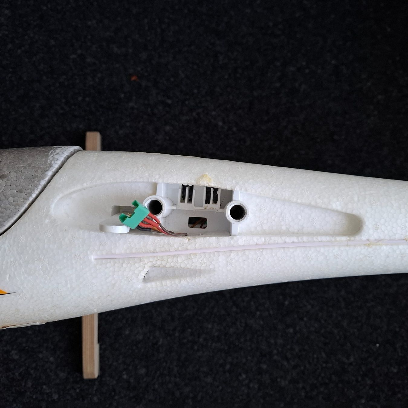 Multiplex RC Kits de montage: Multiplex Cularis – Défectueux à Pfungen par Logo017 4