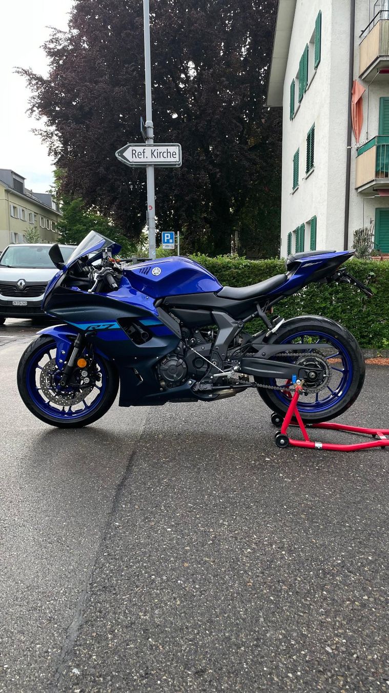 Yamaha Strada: Yamaha YZF-R7 - 2025 - 35kw – Usato da Zürich venduto da jam_2lrx 6