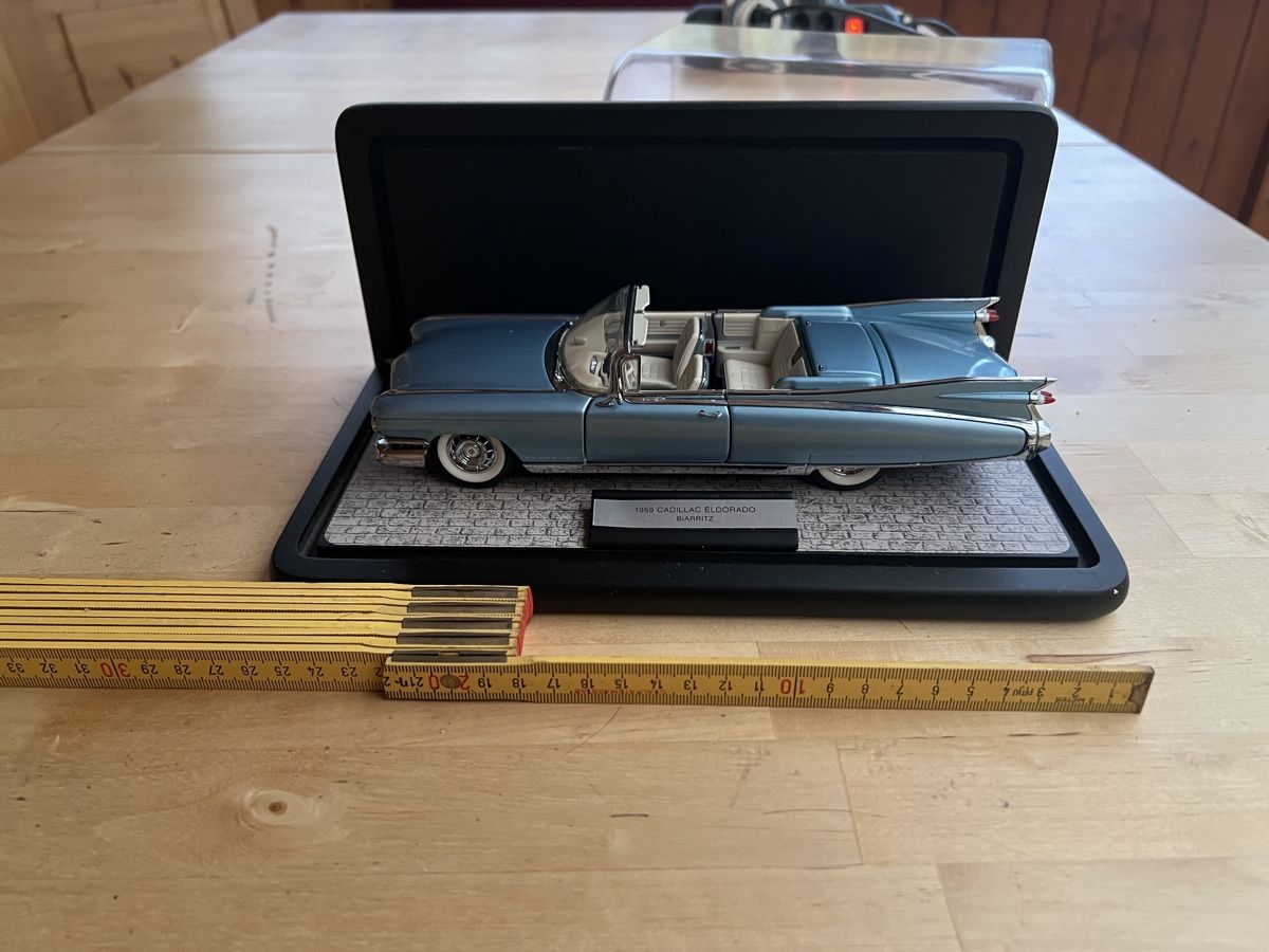 Cadillac Modellini d'auto: Cadillac Eldorado 1959, 1:24 – Usato da Reigoldswil venduto da Gora5 5