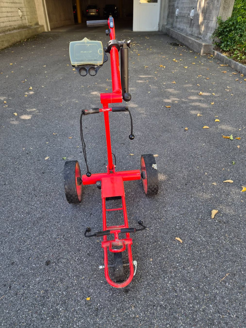 At-Hena Trolleys: Golf Elektro Trolley at-hena – Gebraucht aus Egg b. Zürich von Regusa1