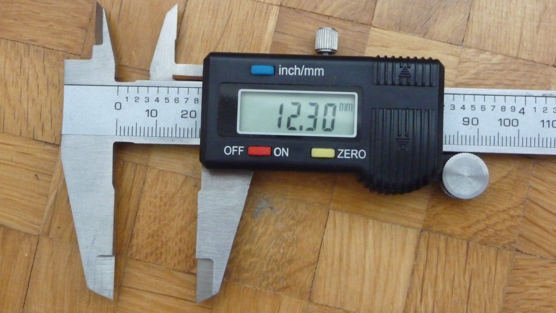 Misurare: Digitale Schieblehre DMV - SL05 0 - 150mm – Usato da Rapperswil SG venduto da 1035f 2