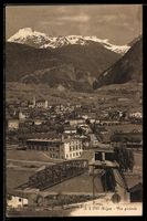 AK Brigue, Vue générale