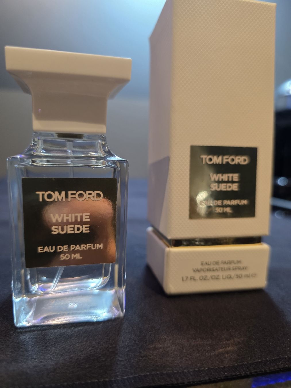Tom Ford Profumi & Eau de Toilette: TOM FORD White Suede Eau de Parfum 50ml Fast voll Batch:A90 – Usato da Hägendorf venduto da bue_58km 3