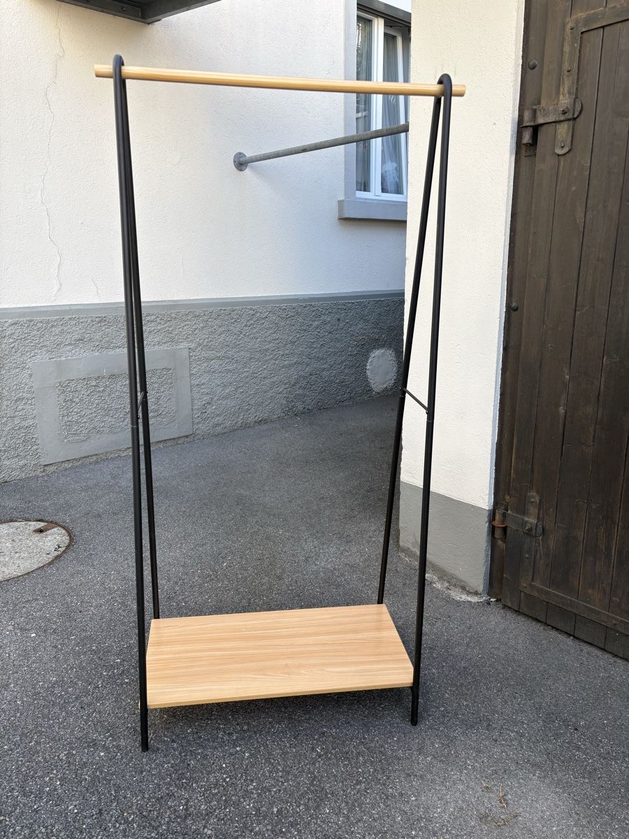 Porte manteau: Kleiderständer – D'occasion à Rorschach par ruo_6vhb