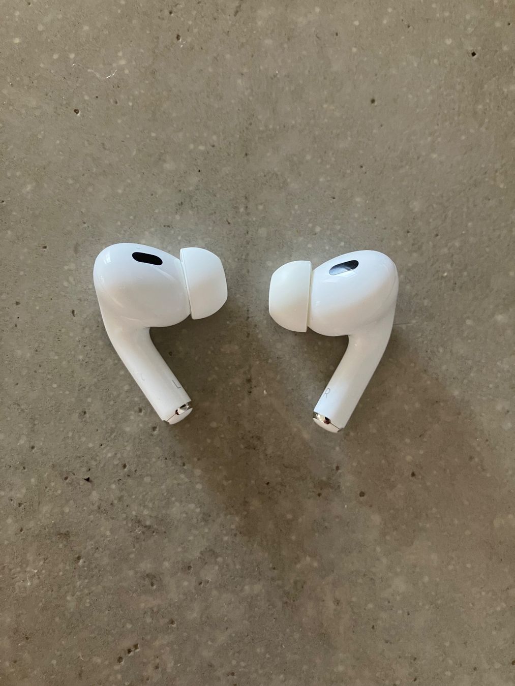 Apple Casques audio: APPLE Air Pods Pro 2 – D'occasion à Lausanne par mr.v 4