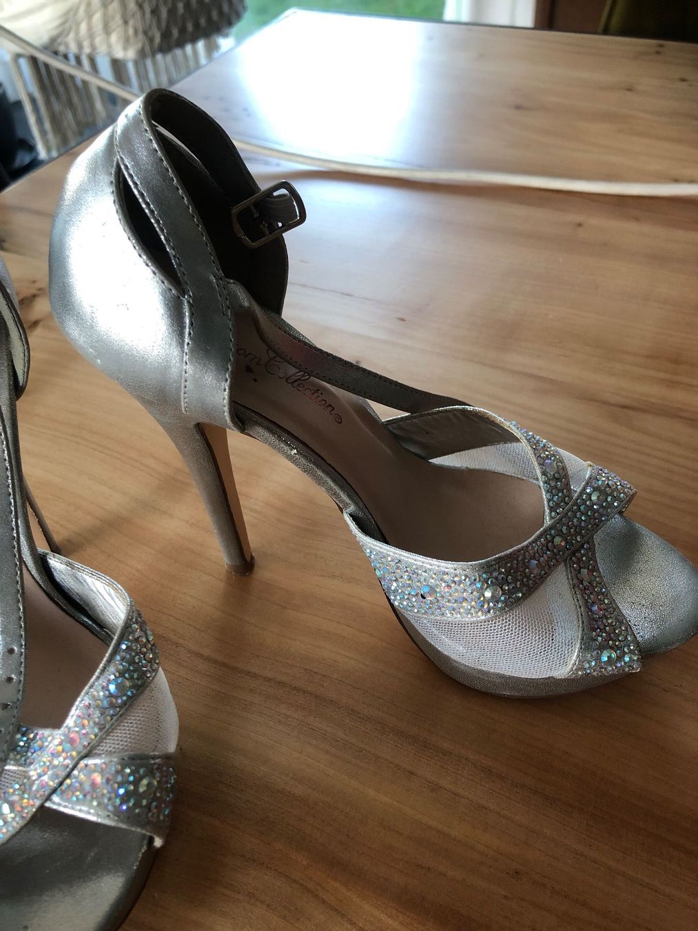 Scarpe da donna: Silberne High Heels mit Glitzer, Grösse 6 – Usato da Kaltbrunn venduto da lagone1 1