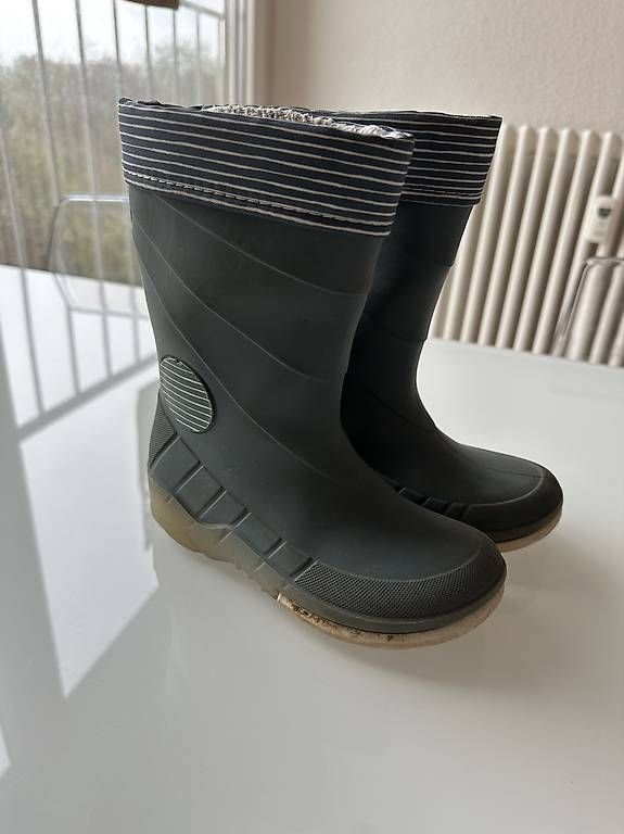 Scarpe per ragazzi: Gummistiefel gr 26/27 – Usato da Muttenz venduto da emyvogel 2