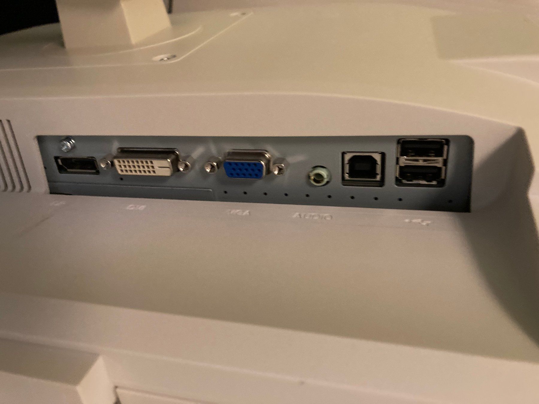 Fujitsu Monitor: 2 Stück Fujitsu Monitore B22W-6 LED – Usato da Dielsdorf venduto da Textron 2