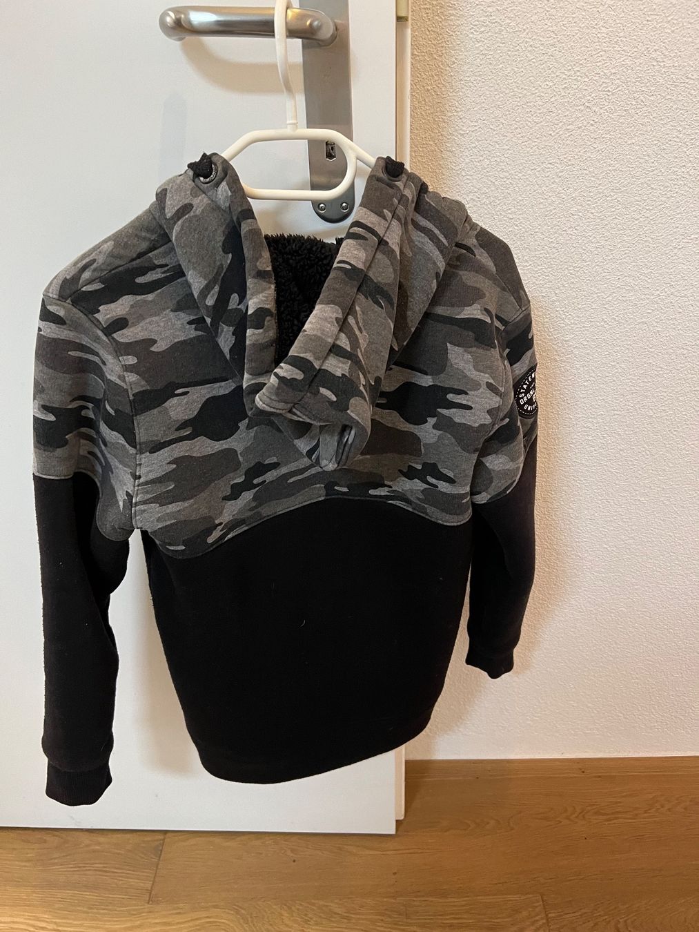Giacche & Cappotti: Kapuzenjacke mit Teddybärfell innen – Usato da Urdorf venduto da Daniela028 1