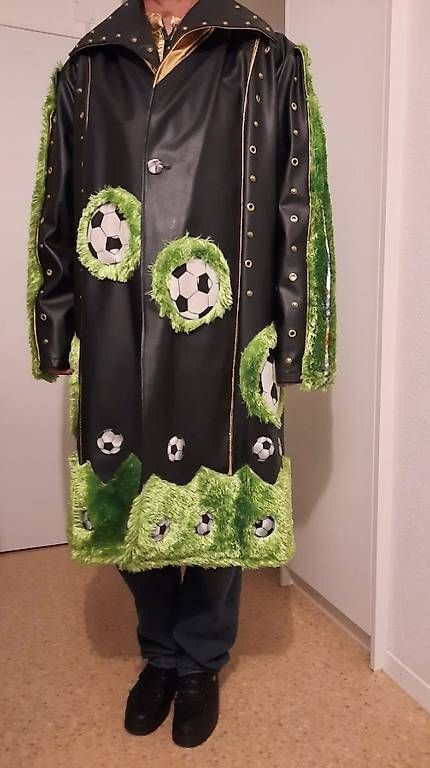 Costumi: Fasnachtskleid Fussball Mafia – Usato da Luzern venduto da ker_lj92