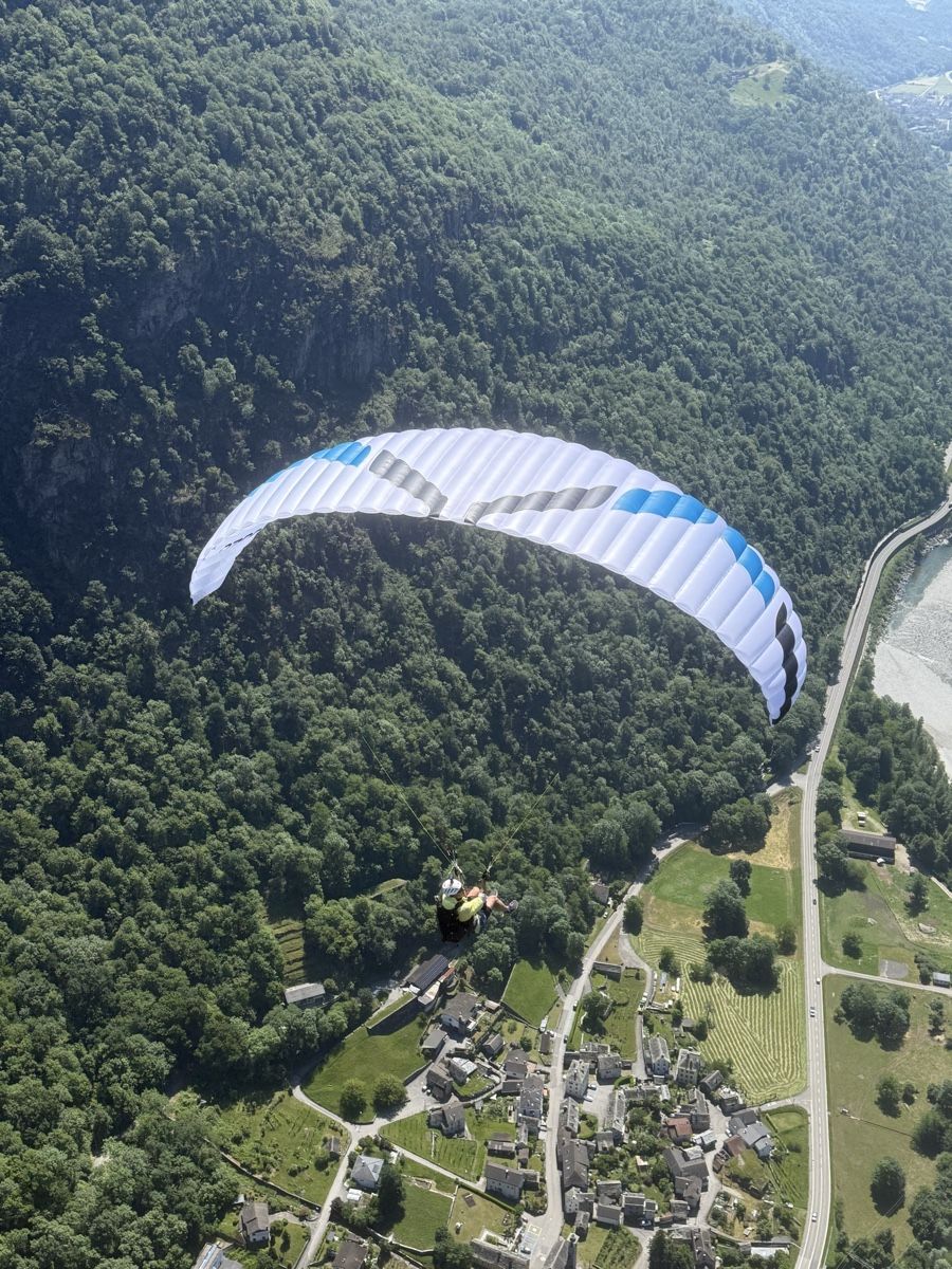 Ozone Sport dell'aria & Aquiloni: Ozone Ultralite 5 17 – Usato da Giumaglio venduto da L3o.ch