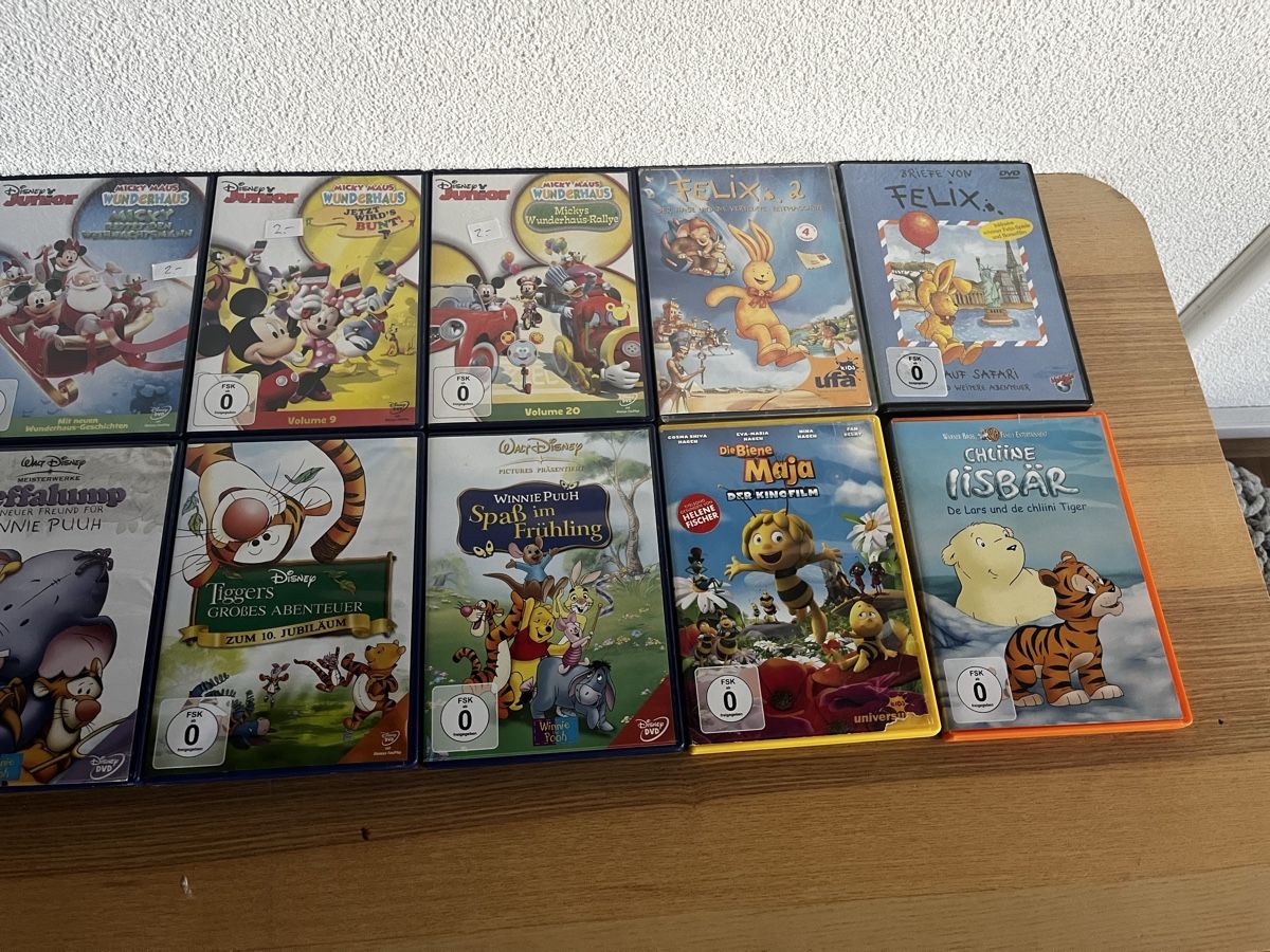 Tous les DVDs: Große  Kinder DVD Sammlung – D'occasion à Hochdorf par Forestgreen 3