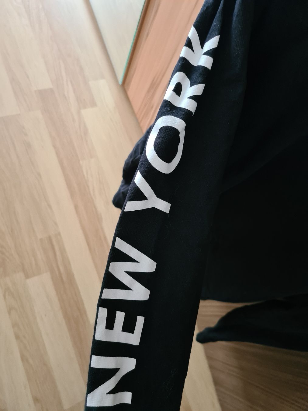Maglioni & Felpe: Pullover Damen schwarz Grösse M – Usato da Langenthal venduto da Polarisstern 1