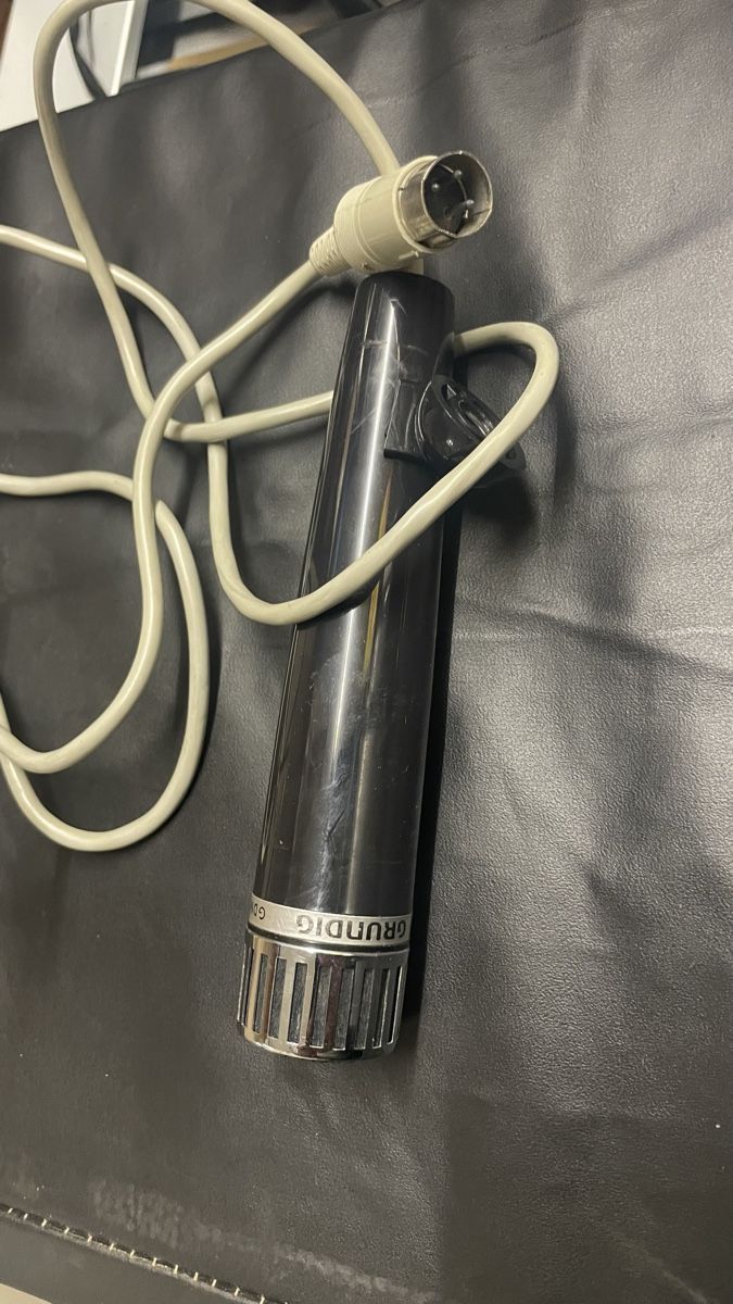Grundig Mikrofone: Microphone Grundig – Gebraucht aus Muri AG von Briefmarke-Schweiz