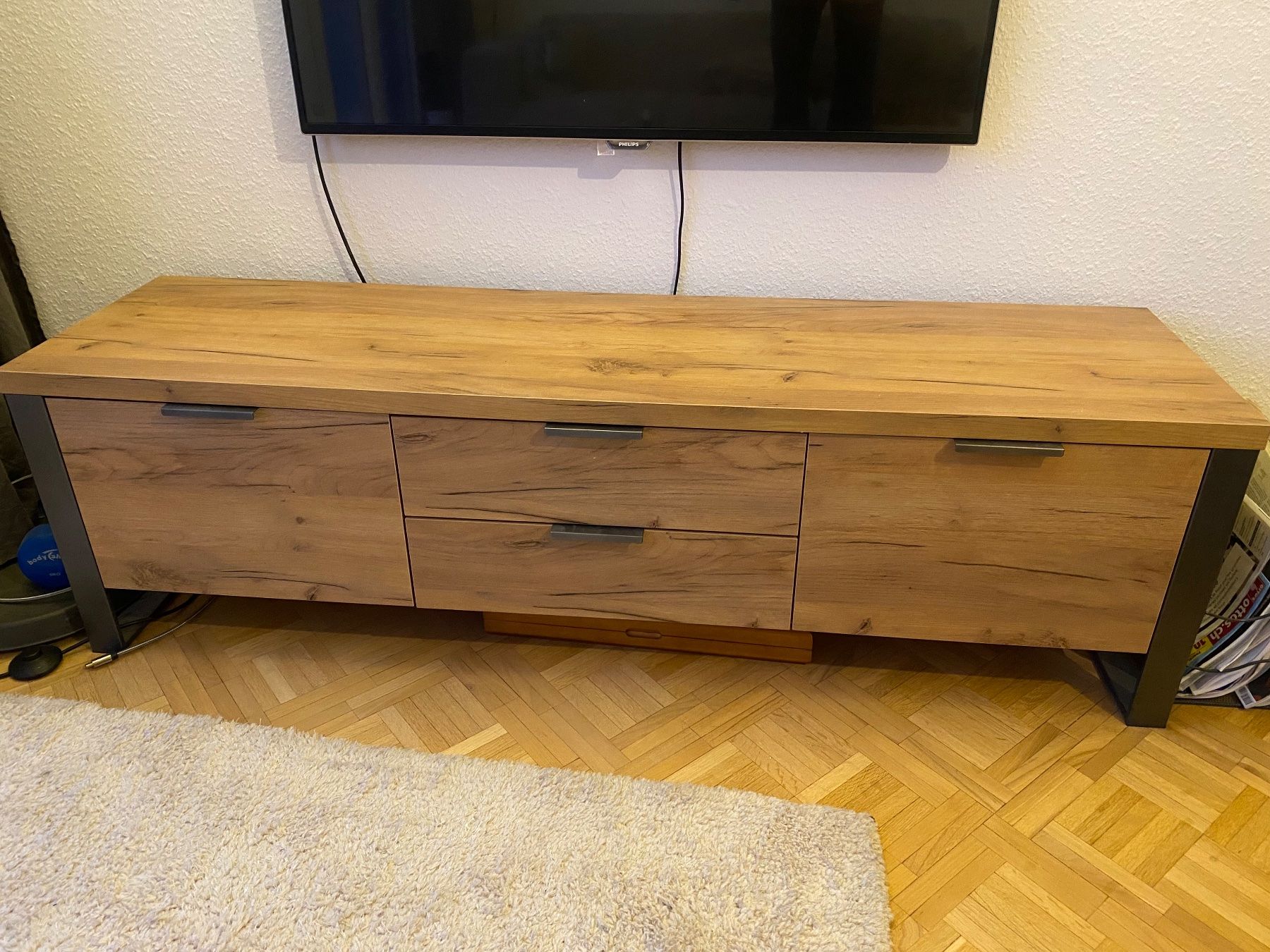 Mobili TV: Meuble TV en bois comme neuf – Usato da Genève venduto da lau_p99j