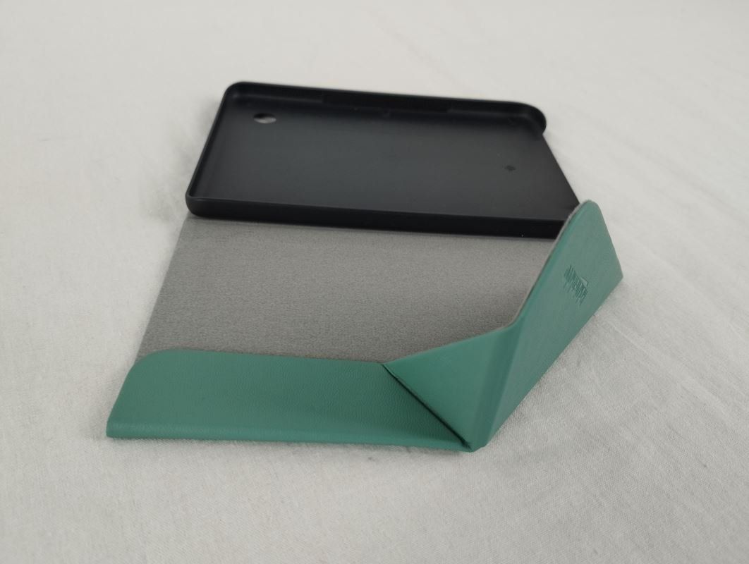 Kobo Cover & Protezioni schermo: KOBO CLARA 2E Sleepcover – Nuovo (secondo la descrizione) da Schübelbach venduto da Restwert_Schubelbach 7