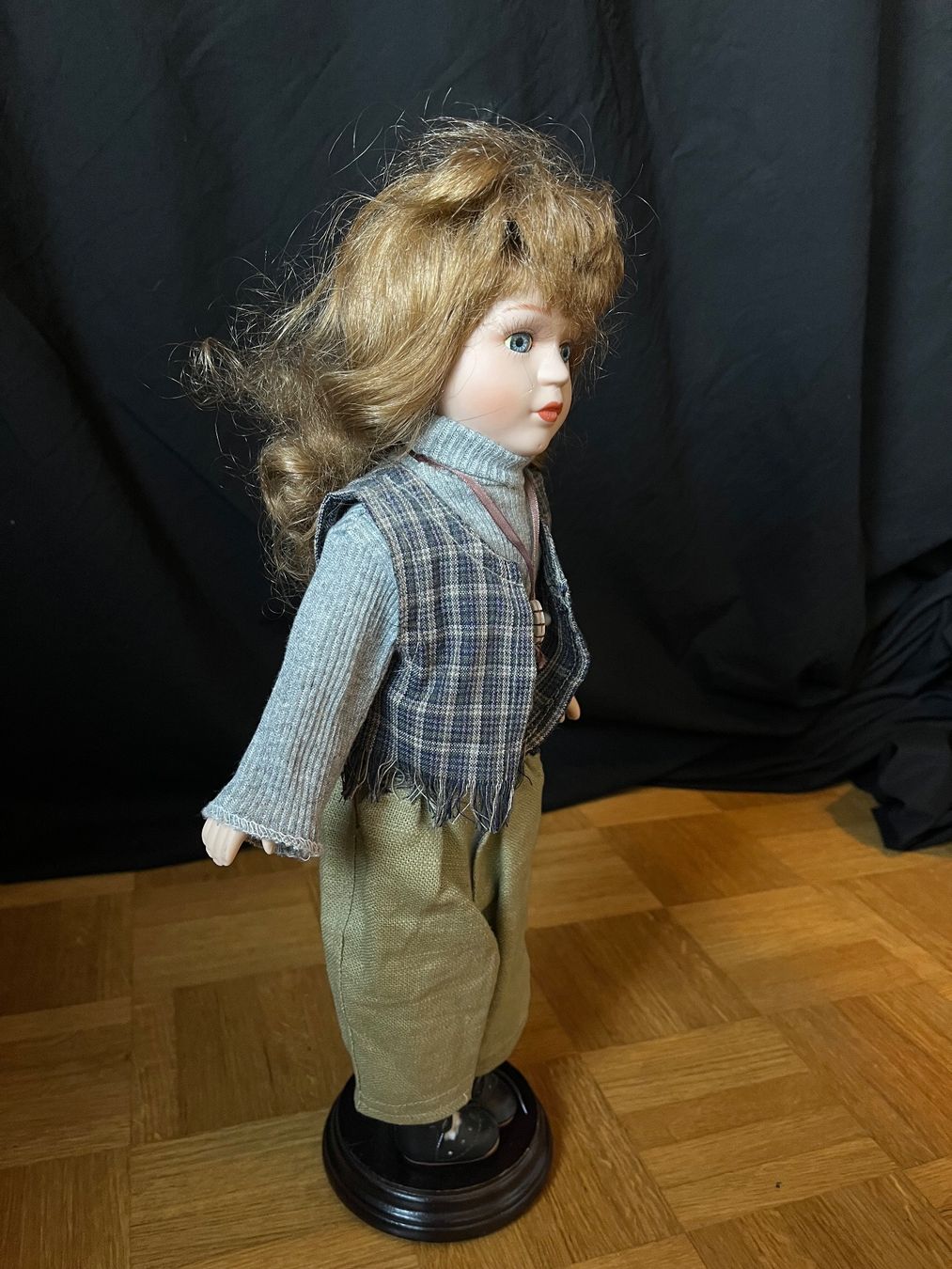 Bambole: Keramikpuppe mit hellbraunen Haaren, ca. 45 cm – Nuovo (secondo la descrizione) da Ehrendingen venduto da urscurs 2