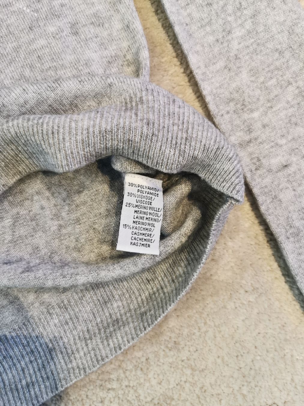 Pullover & Sweatshirts: Pullover Rautenmuster, Gr. S, mit Wolle/Kaschmir, grau, NEU – Neu (gemäss Beschreibung) aus Erlenbach ZH von alisamilana 1