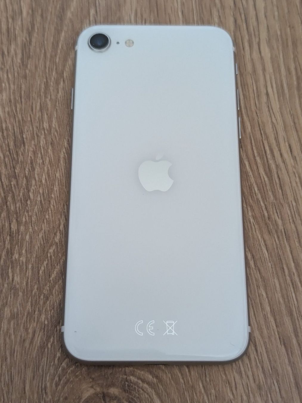 Apple Telefoni cellulari / Smartphones: iPhone SE - 2. Generation - Weiss - 64GB - TOP ZUSTAND – Usato da Rickenbach b. Wil venduto da Shatter 3