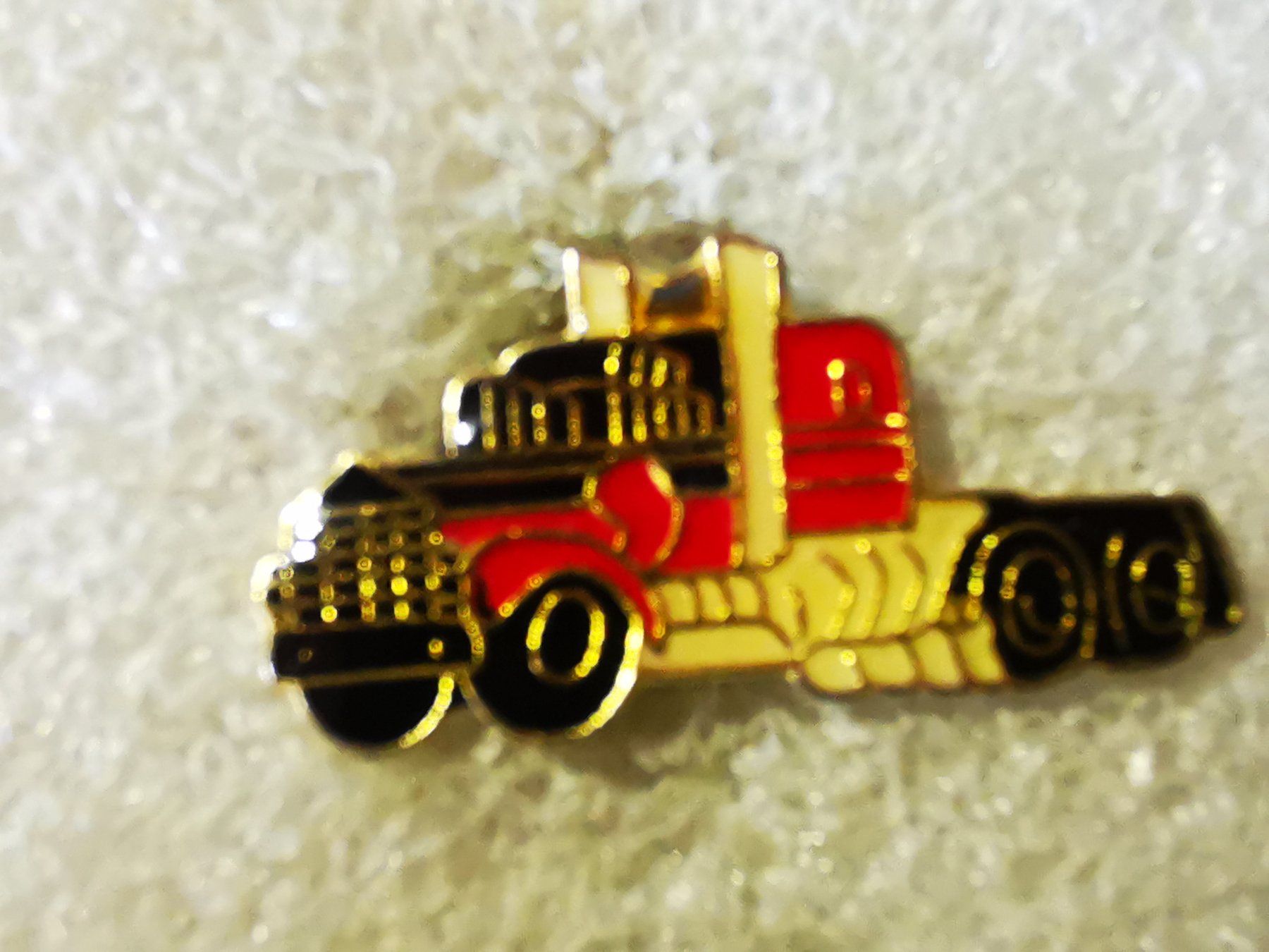 Placchette & Badge: Ansteckpin 200: LKW – Usato da Oppligen venduto da Pin-Fall-Shop