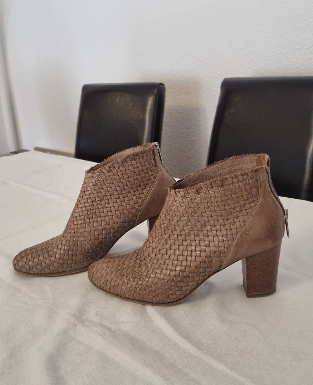 Scarpe da donna: Super bequeme Stiefeletten von "PROGETTO" Gr. 39 – Usato da Schneisingen venduto da backstore24
