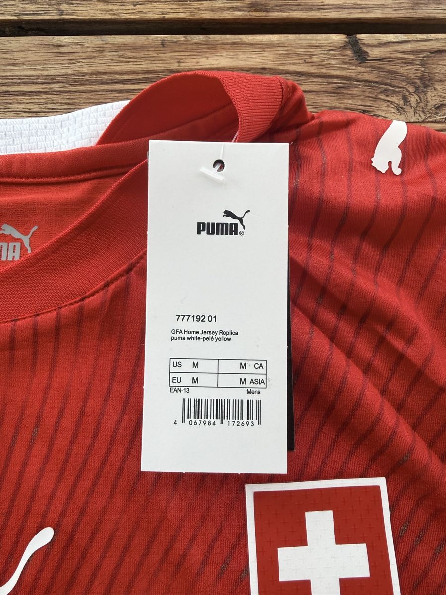 Schweizer Nati Leibchen & Hosen: Schweizer WM Trikot 2025/2026 – Neu (gemäss Beschreibung) aus Bözen von DjMel 3