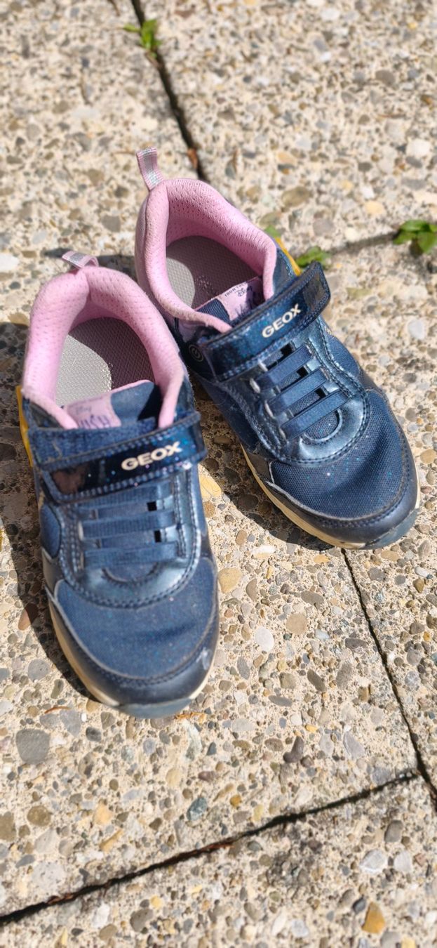 Geox Scarpe da uomo: Laufschuhe Kinder – Usato da Winterthur venduto da OldShatterhand1.