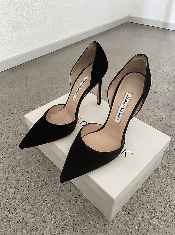 Damenschuhe: Manolo Blahnik schwarze Pumps 39 – Gebraucht aus Zürich von ann_lv2n