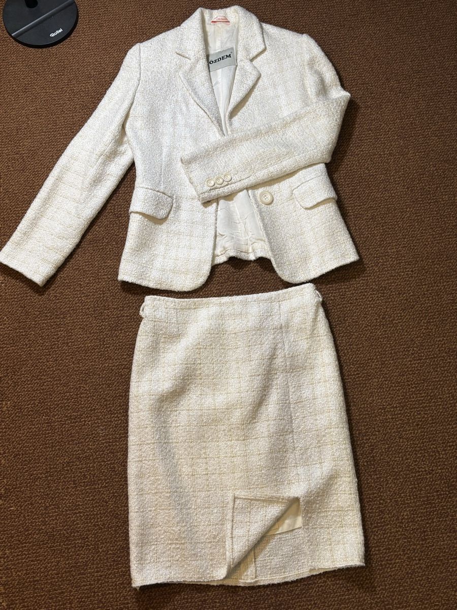 Kleiderpakete: Ensemble – Gebraucht aus Confignon von Second_Hand_Ch 1